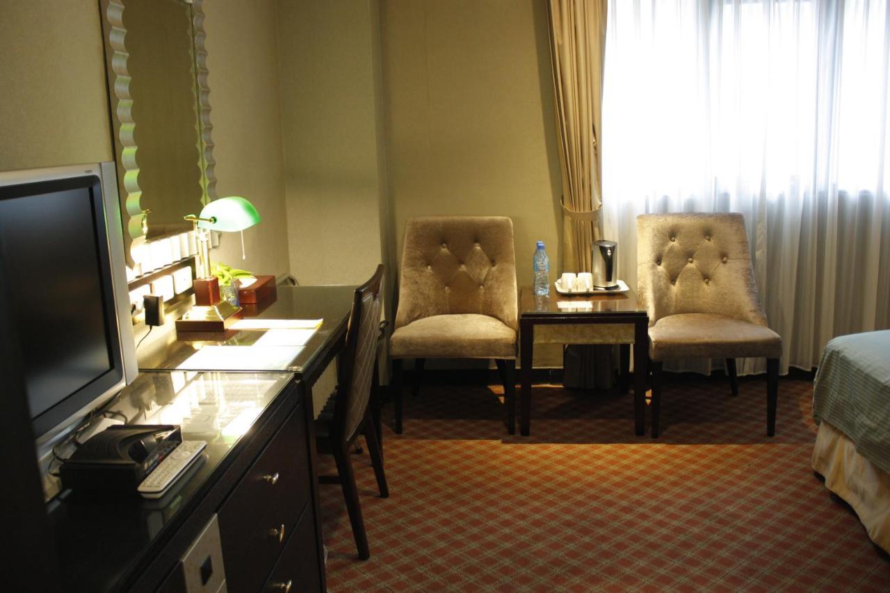 Astar Hotel Taipei Exterior photo
